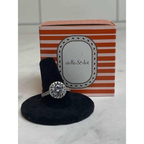 NEW Stella & Dot ELINA CZ Cubic Zirconia Halo Ring Silver Rhodium Retired Sz 8 - Picture 15 of 16